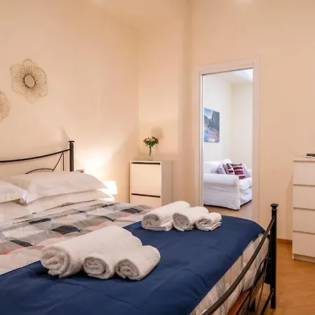 Carlotta - Italian Living Apartment *
